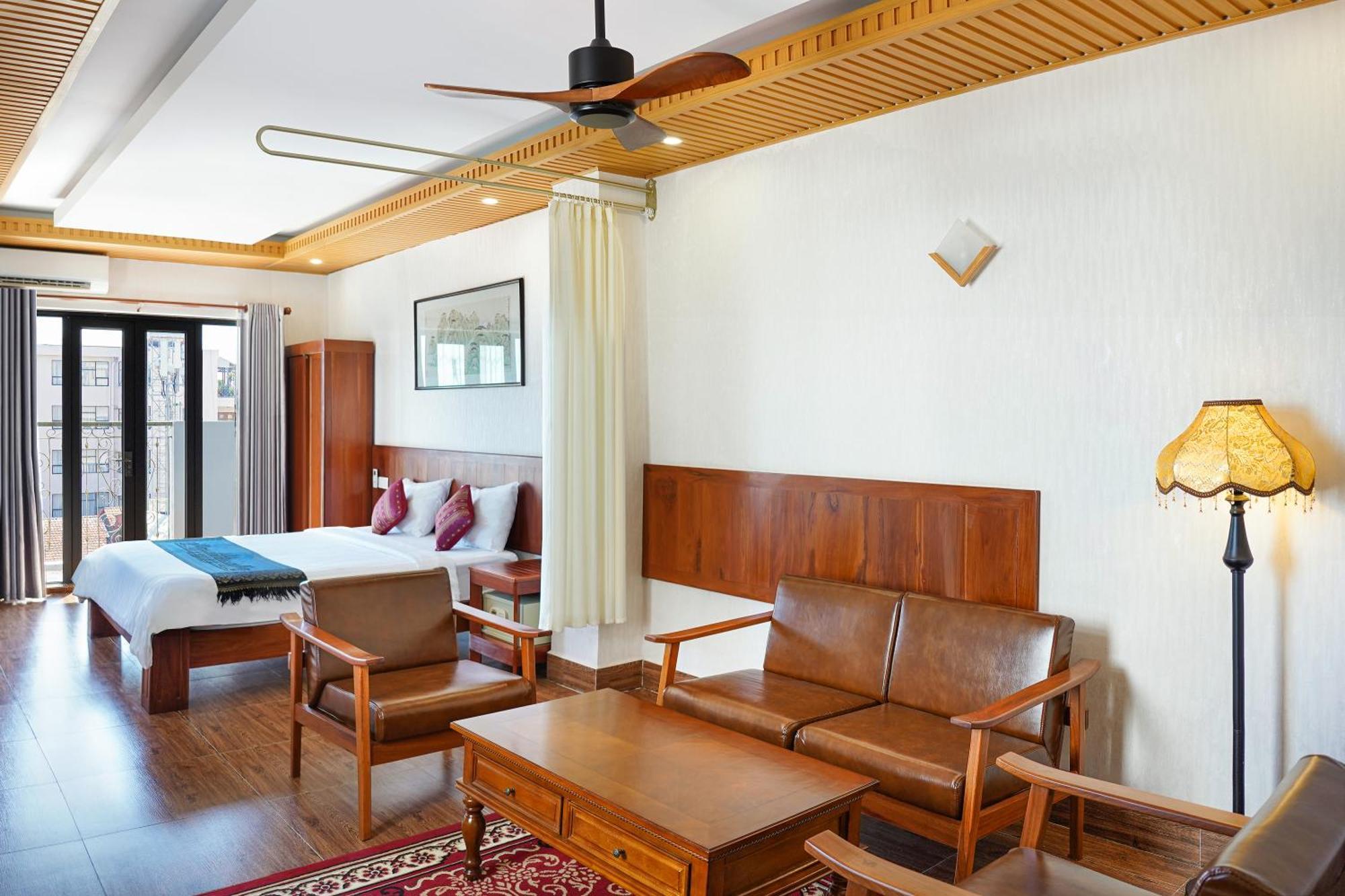 Phuminh Riverside Hotel