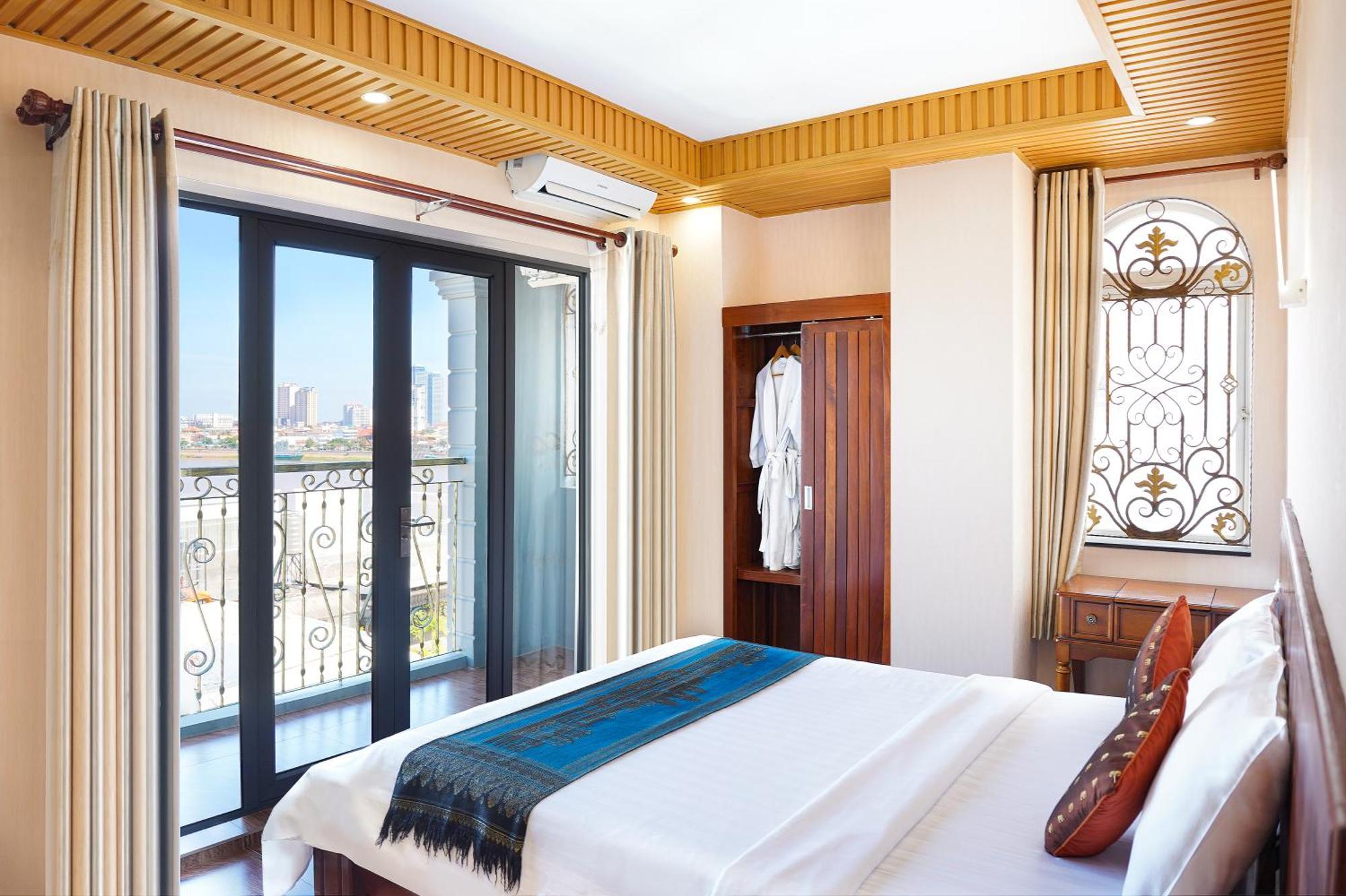 Hotel Phuminh Riverside 3*