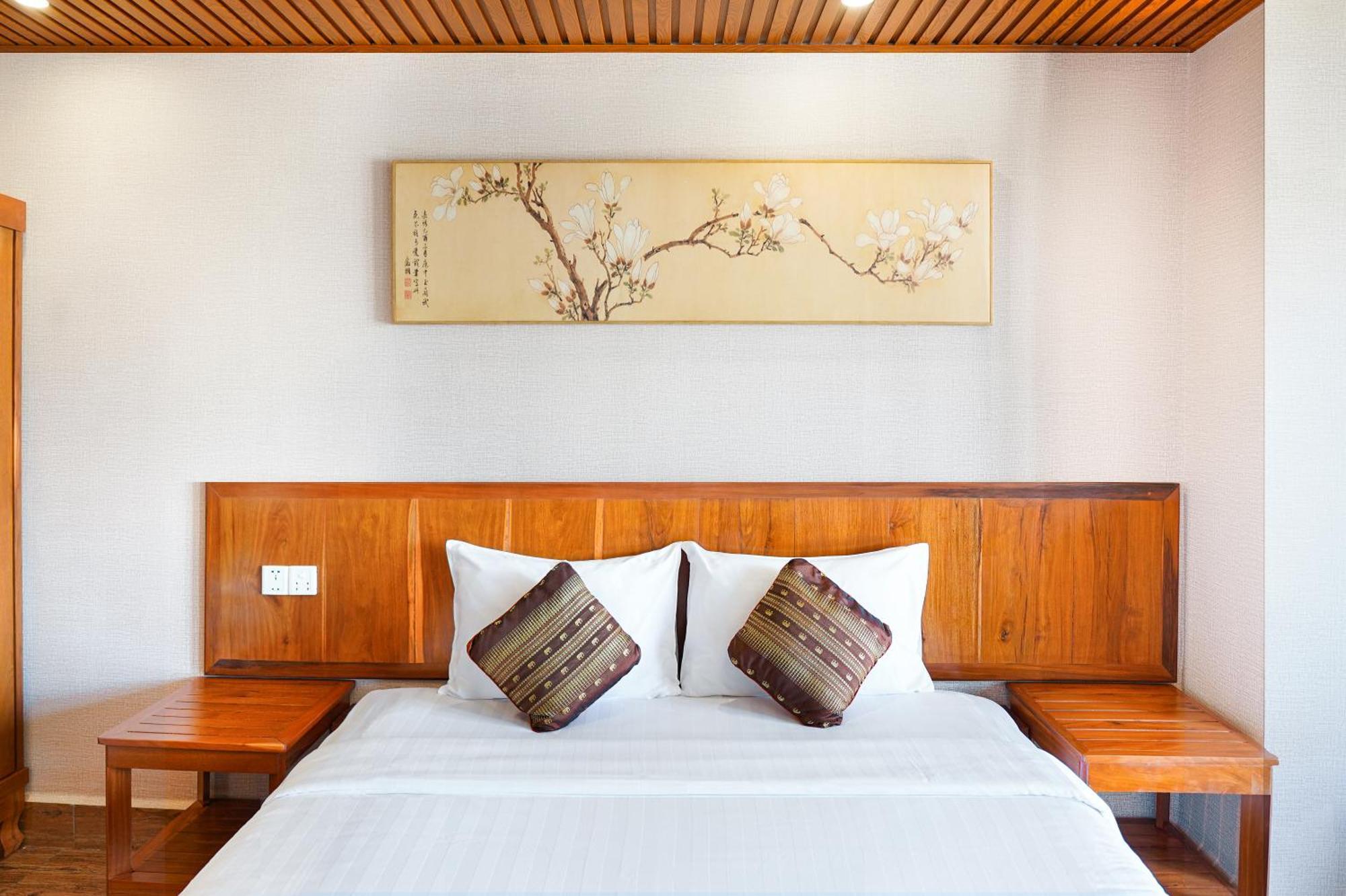 Phuminh Riverside Hotel 3*